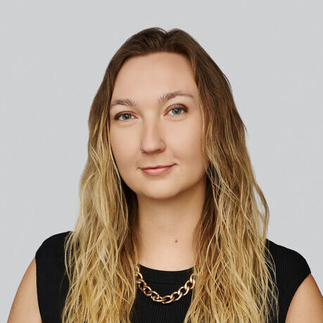 avatar for Laura Smythe