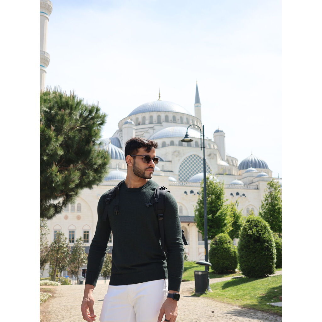avatar for Hamza Abubakar Kheruwala
