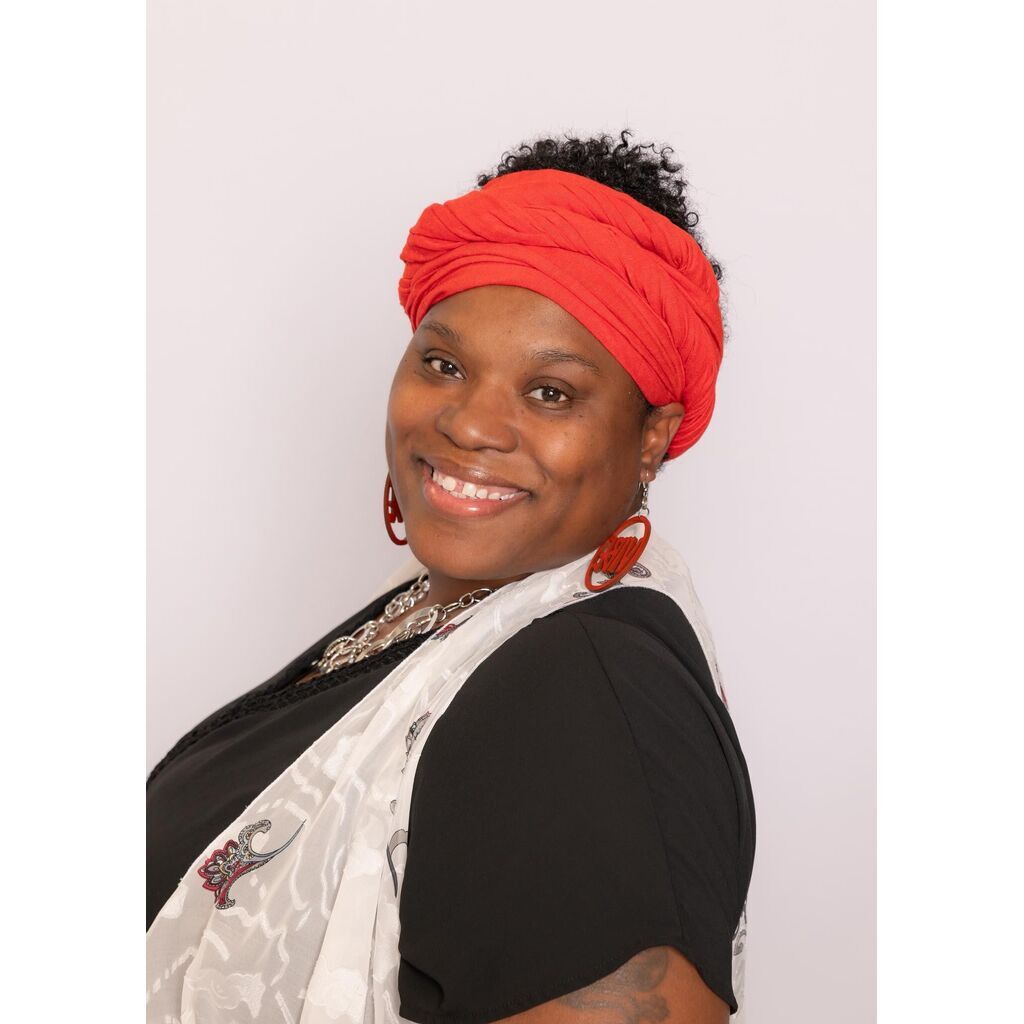 avatar for Tennisha Loggins