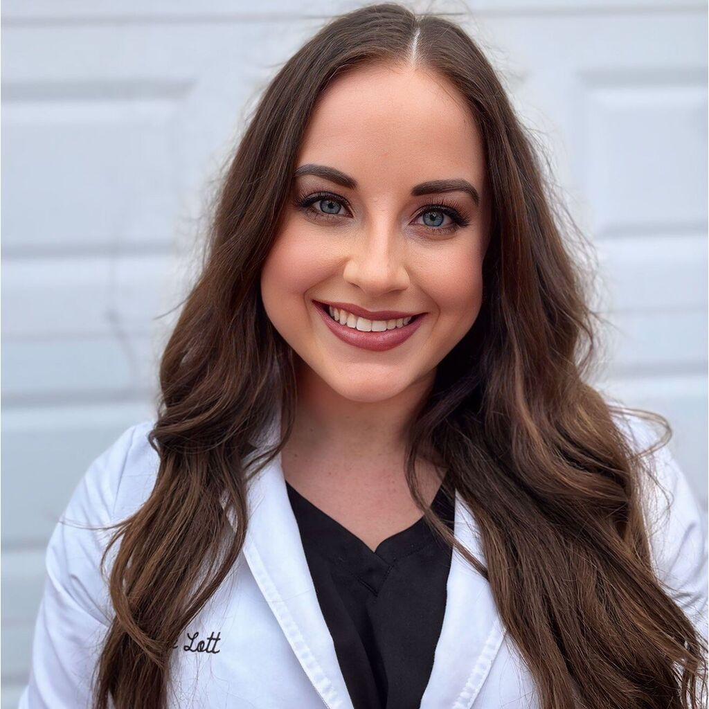 avatar for Danielle Lott Croegaert