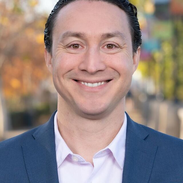 avatar for Manuel Buenrostro