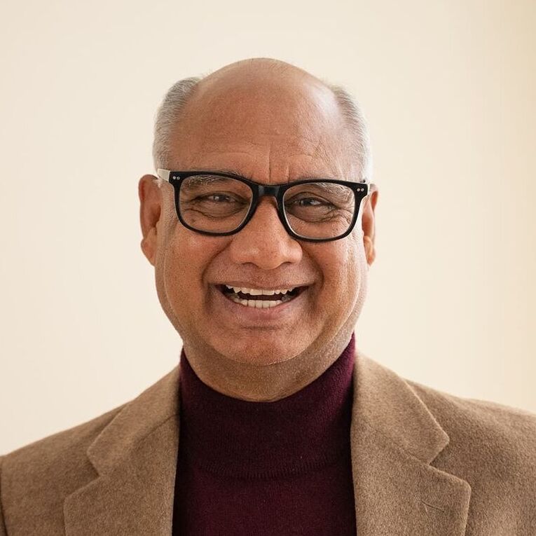 avatar for Pandit Rajmani Tigunait
