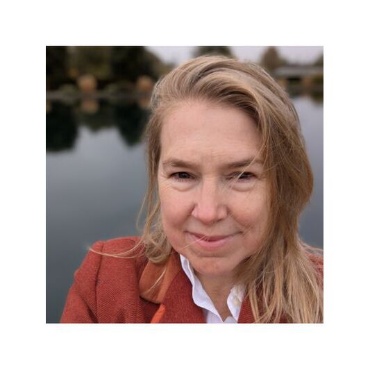 avatar for Lisa Crossman