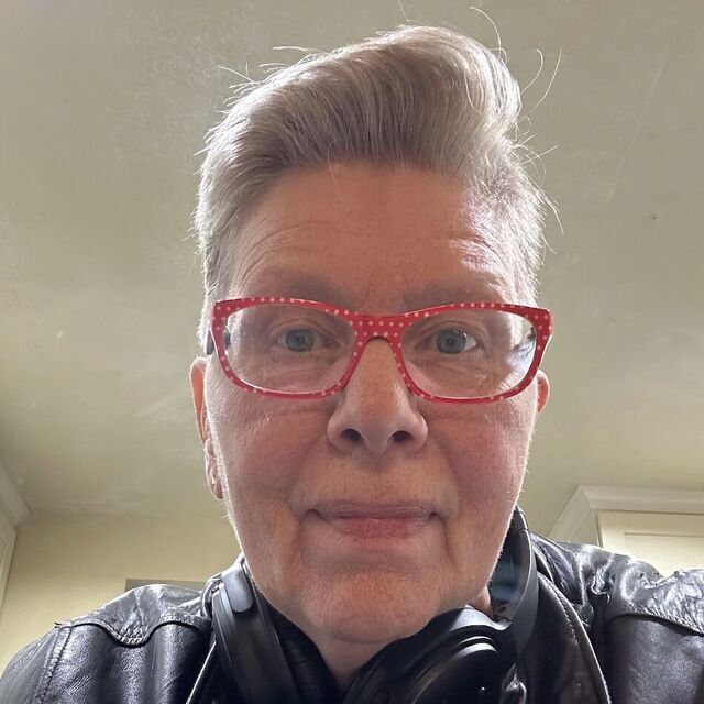 avatar for Claire Oshetsky
