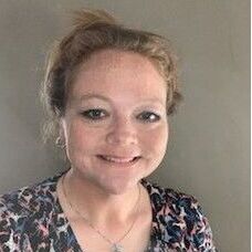 avatar for Lesley Lawrence