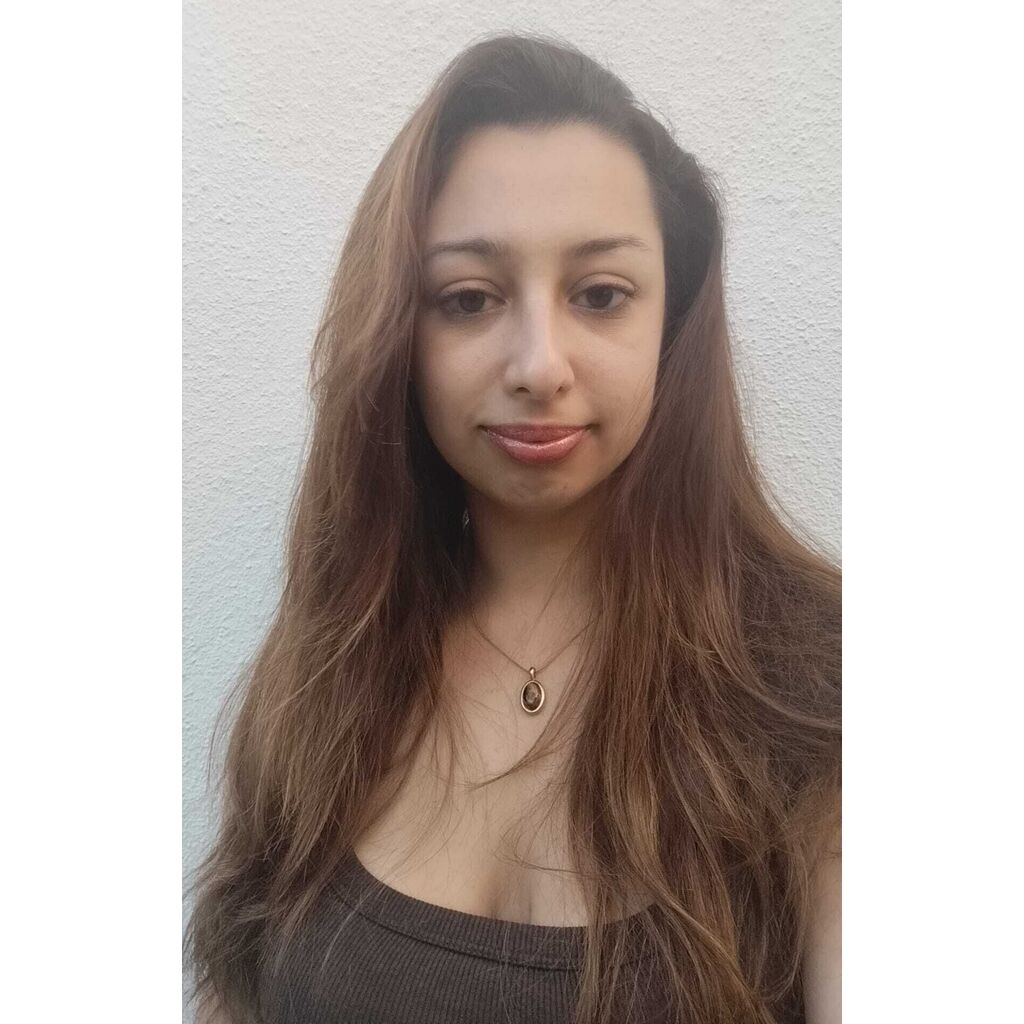 avatar for Beatriz Gil Comparado