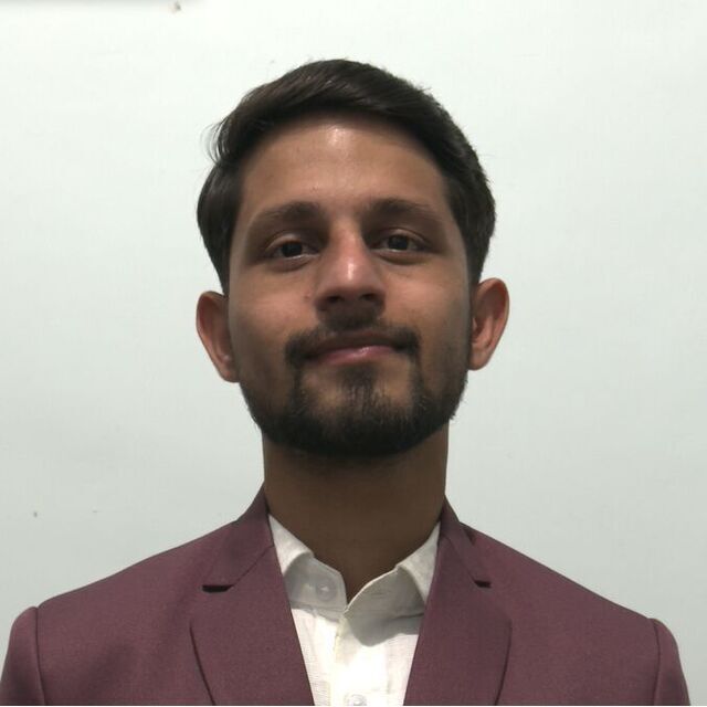 avatar for Vinayak Gavariya