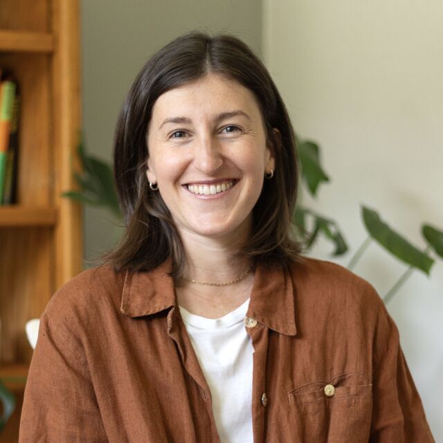 avatar for Isabel Benatar