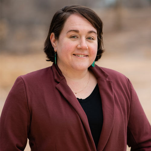 avatar for Dr. Lisa Harmon-Martínez