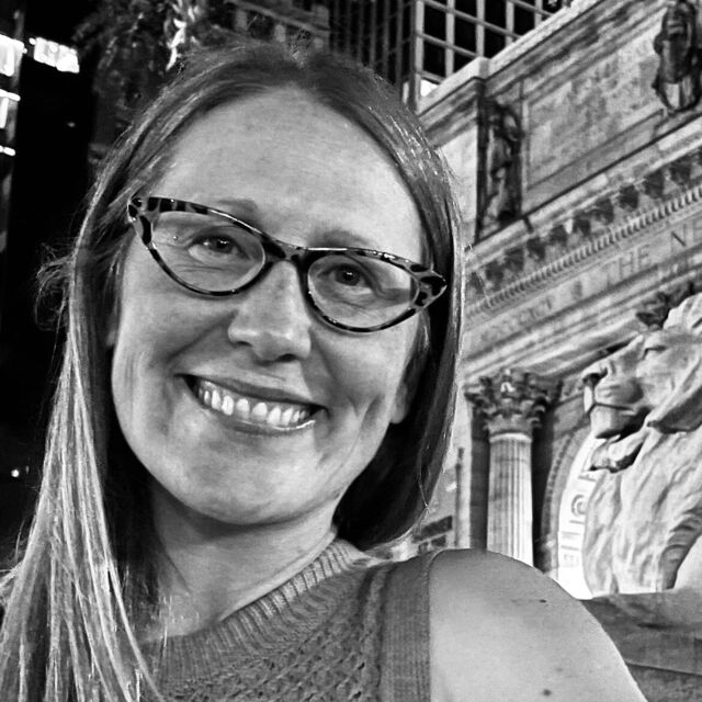 avatar for Erin Elliott
