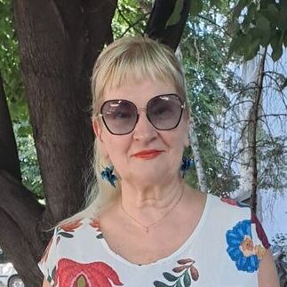 avatar for Oksana Kharchenko