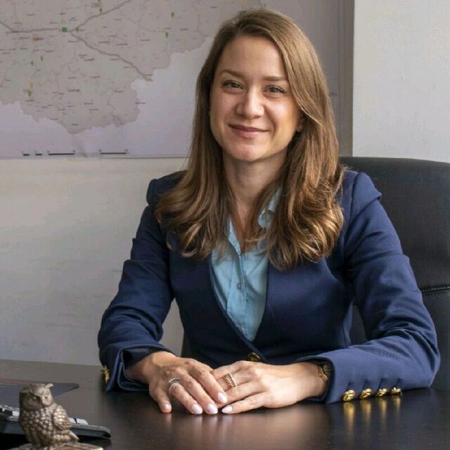 avatar for Dina Tzonevska