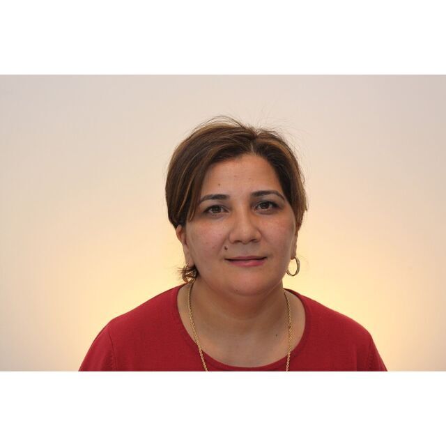 avatar for Elfaiza Hakimi