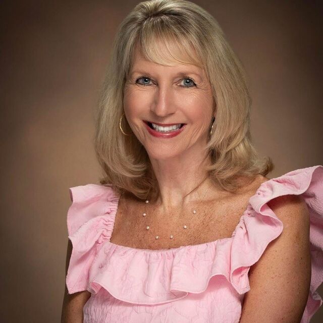 avatar for Suzanne Hayes
