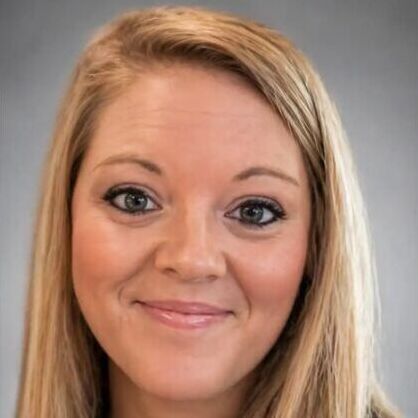 avatar for Stephanie Hinnant