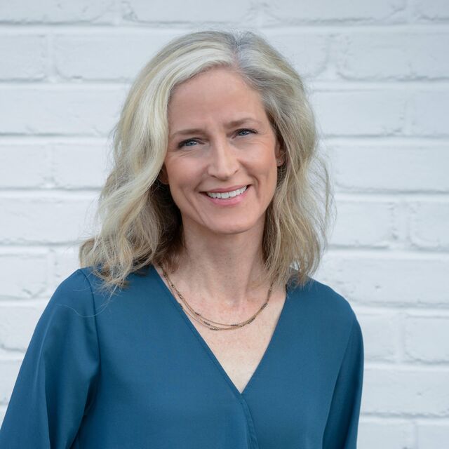 avatar for Julie Baeb
