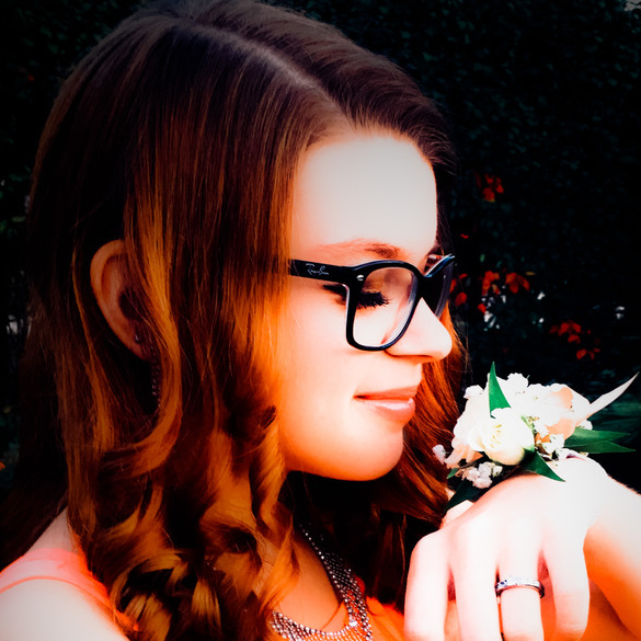 julia-momper-s-instagram-twitter-facebook-on-idcrawl