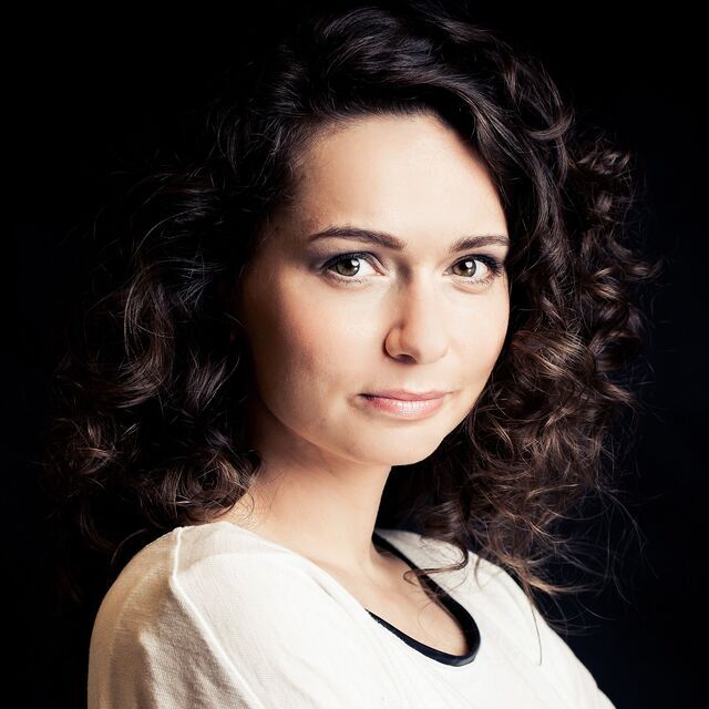 avatar for Elżbieta Komarzyńska-Świeściak