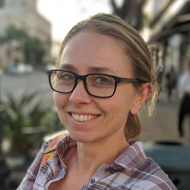 avatar for Julia Lowndes