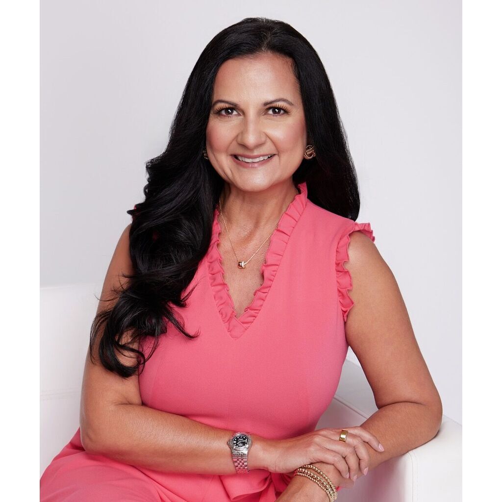 avatar for Dr. Valentina Gonzalez