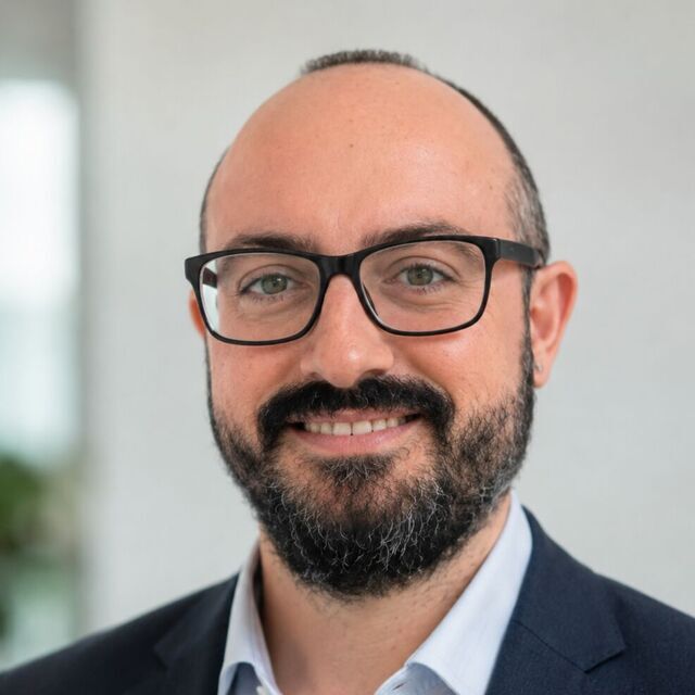 avatar for Rubén Comas