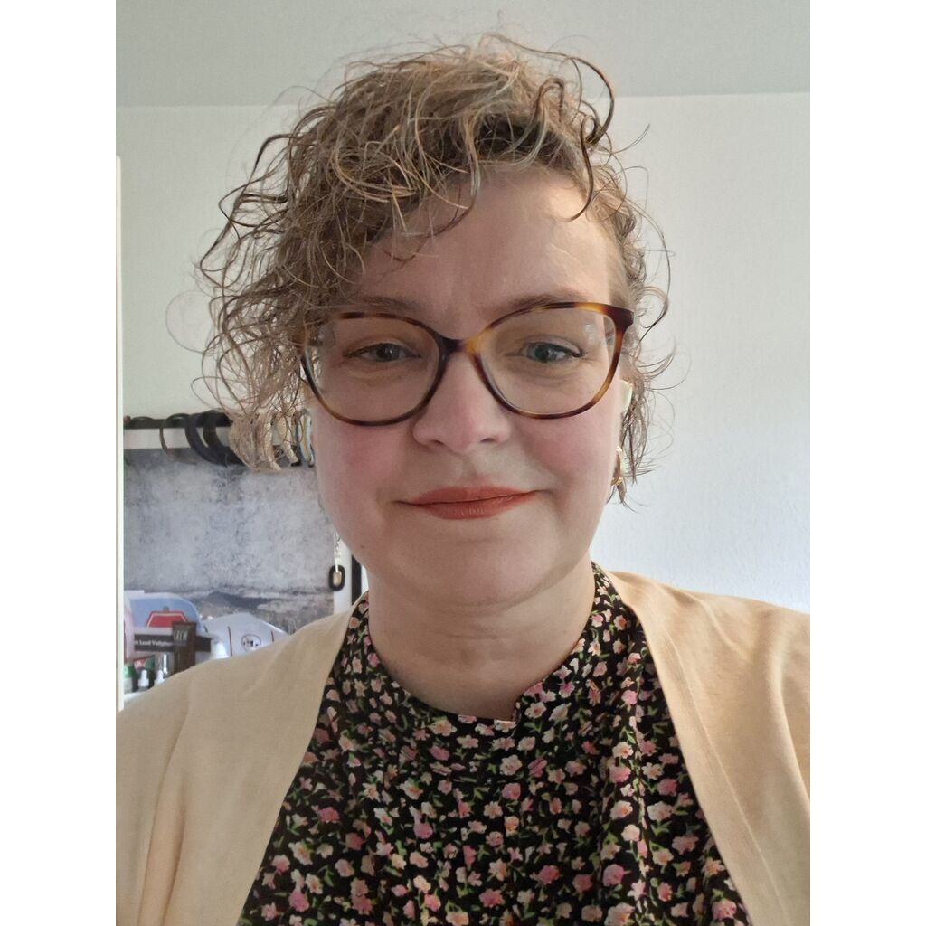 avatar for Catherine Widmann