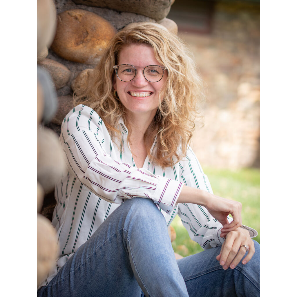 avatar for Isabel Clamons