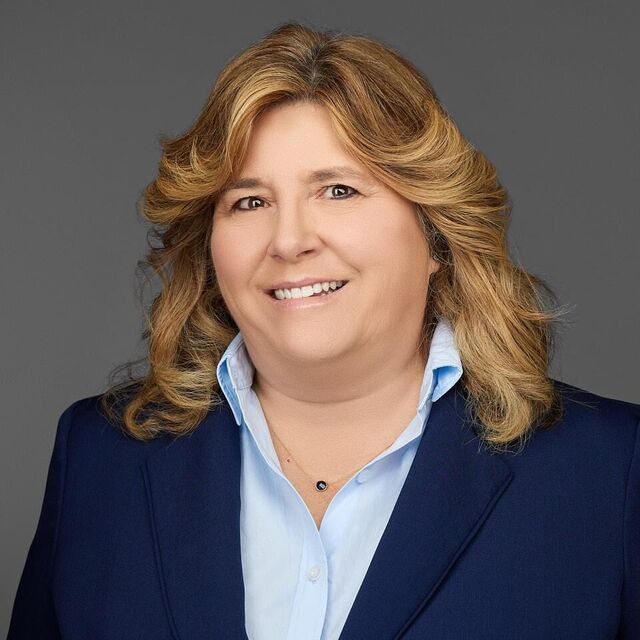 avatar for Jenell Van Bindsbergen