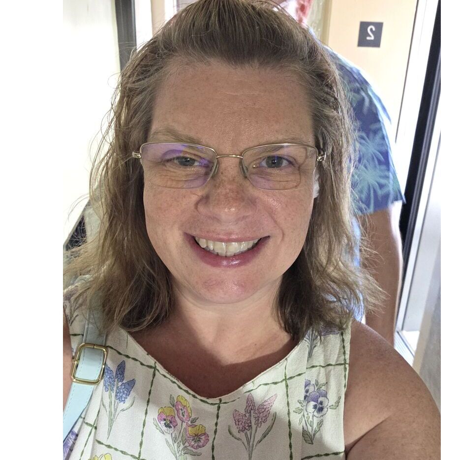 avatar for Wendy Holt