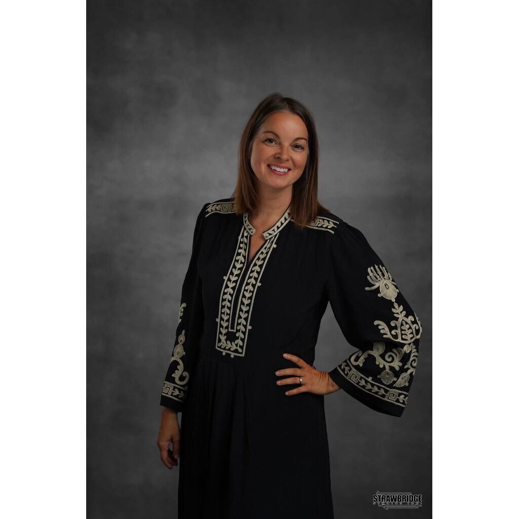 avatar for Lindsay Lewis
