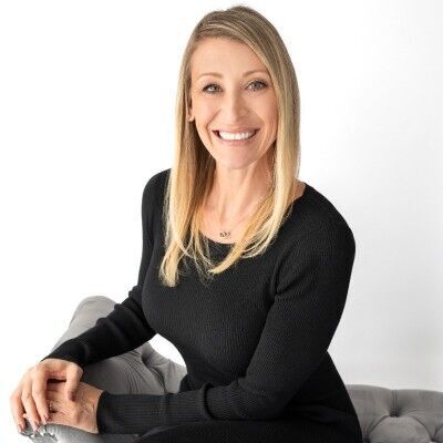 avatar for Jennifer Burns