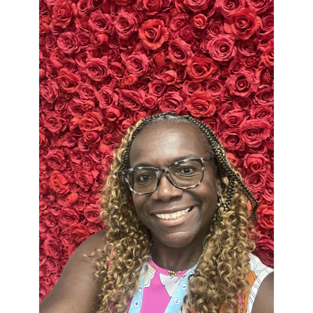 avatar for Leslie Logan