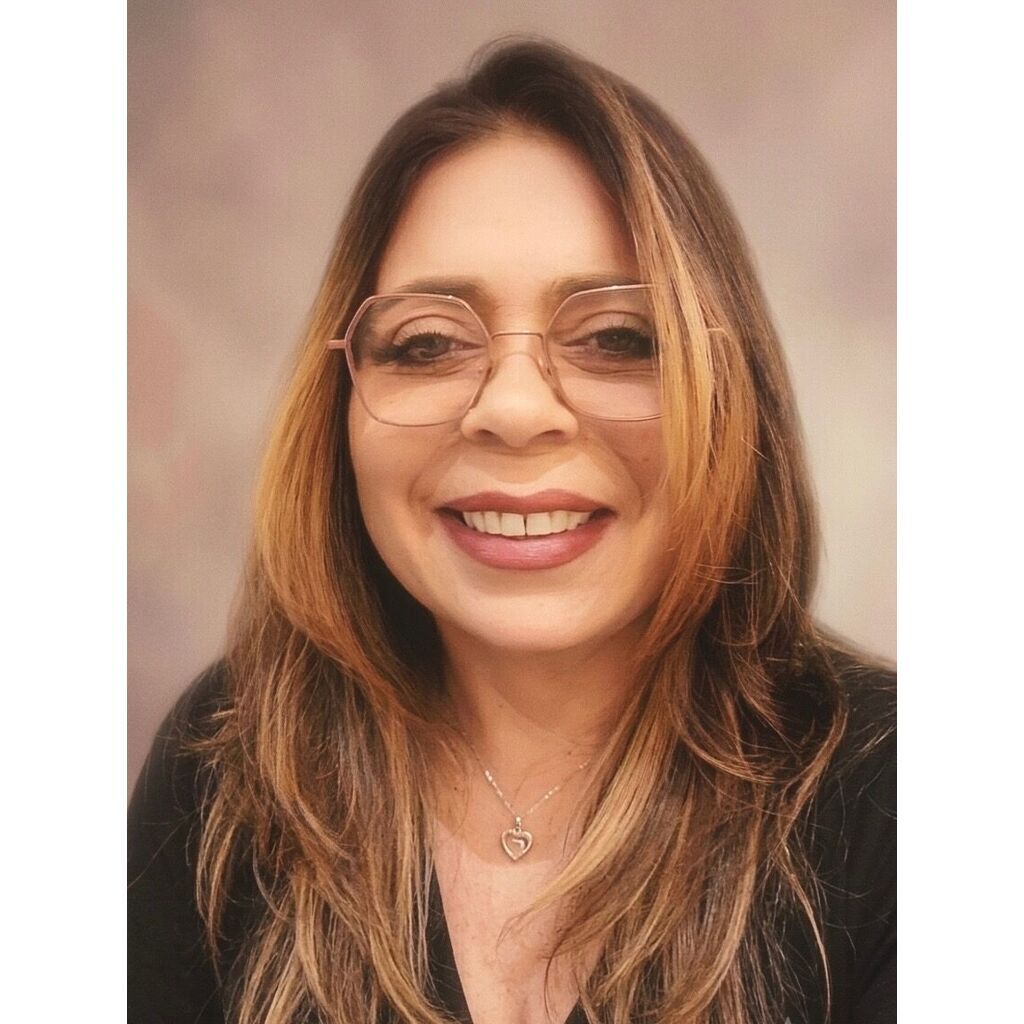 avatar for Yiza Malave