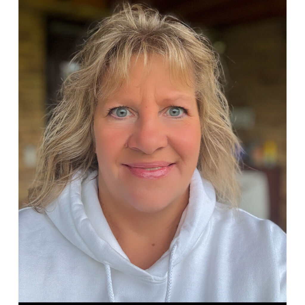 avatar for Dr. Stephanie van Loosen