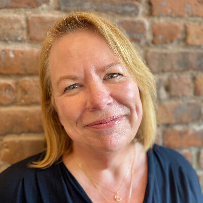 avatar for Lori Benton