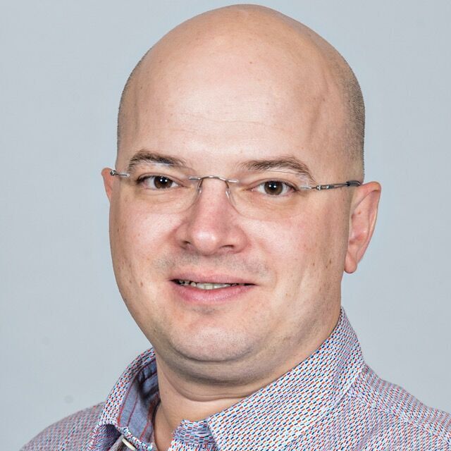 avatar for Victor Ciura