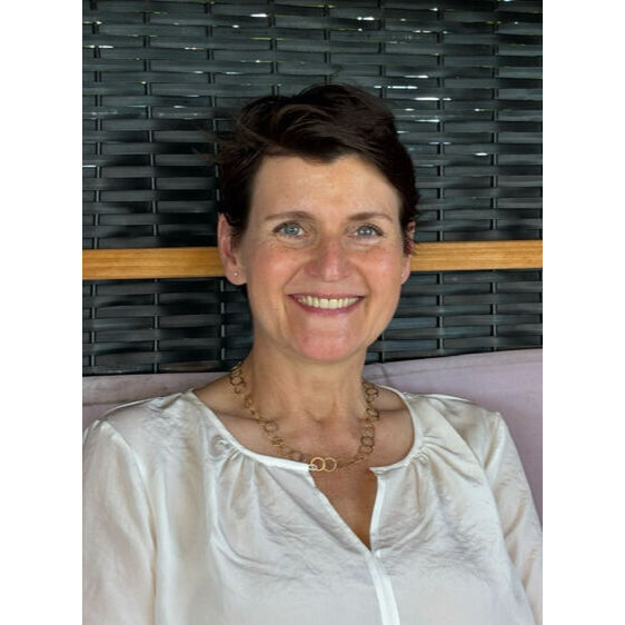 avatar for Julia Brühöfner