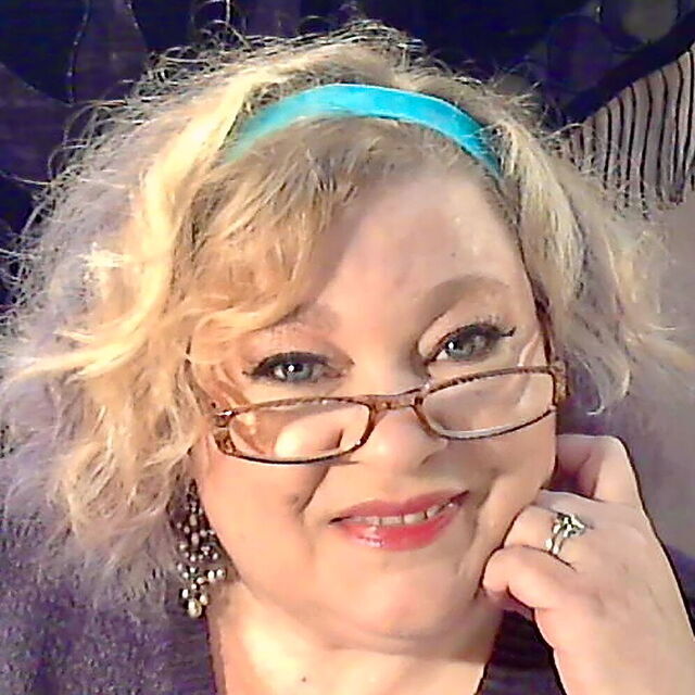 avatar for Elizabeth Hazel