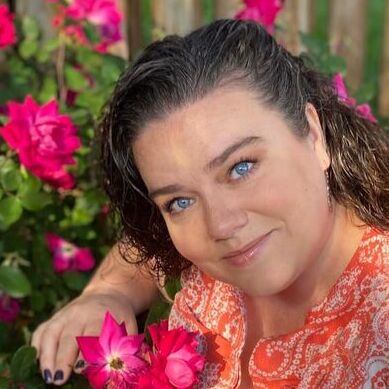 avatar for Ellie Davis