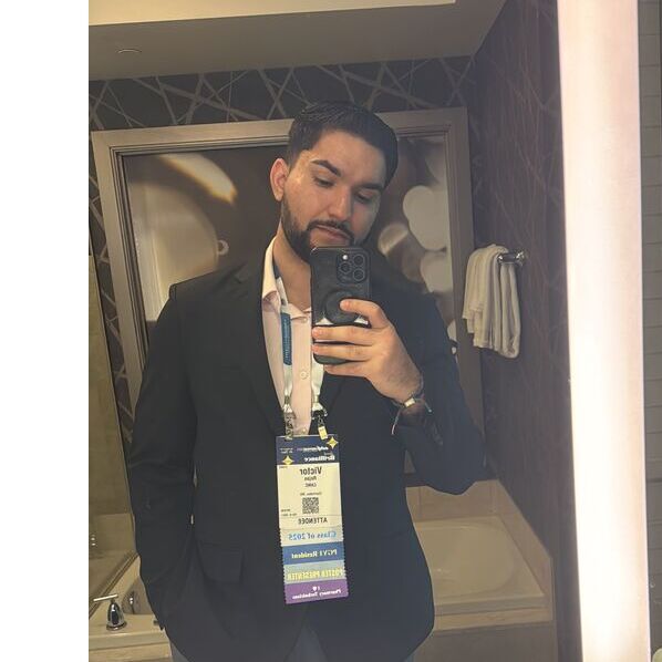 avatar for Victor Rojas Velazquez