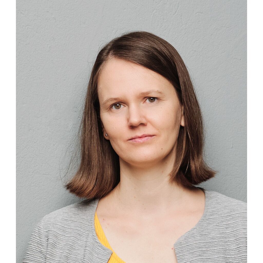 avatar for Elisa Erbe