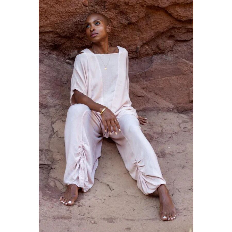 avatar for Kin Amora Clothing