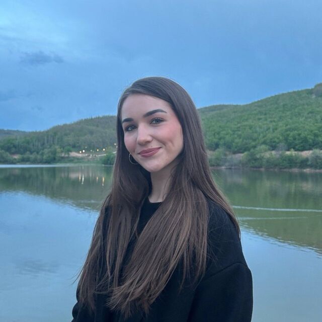 avatar for Ezana Ćeman