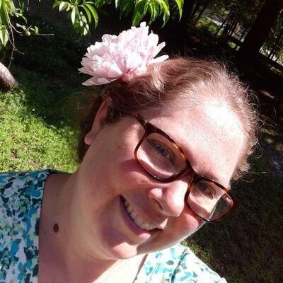 avatar for Laura Wood