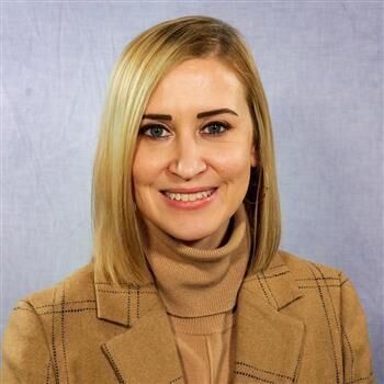 avatar for Holly Martin