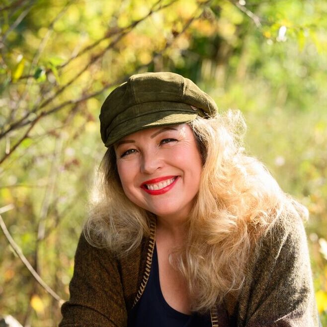 avatar for Nicole Zdeb