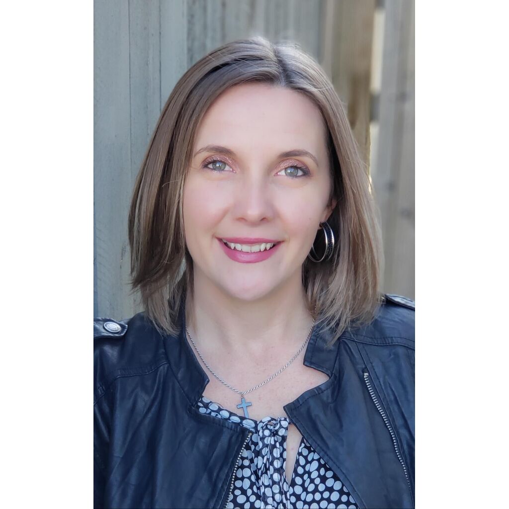 avatar for Candice Hartwell