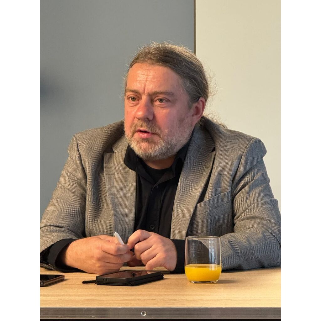 avatar for Łukasz Medeksza