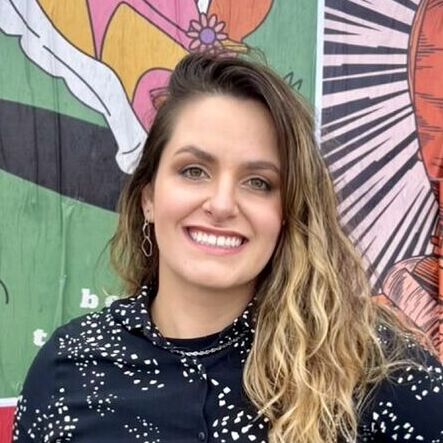 avatar for Letícia Mota