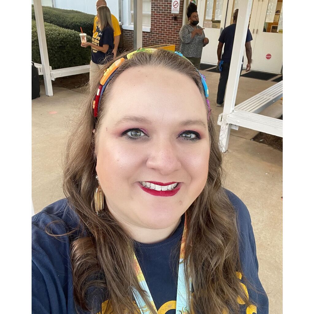 avatar for Elise Dotson Gomez
